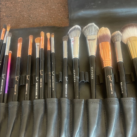 MAC Sephora. Sigma etc  Makeup Brushes in Makeup forever case. - Picture 3 of 6